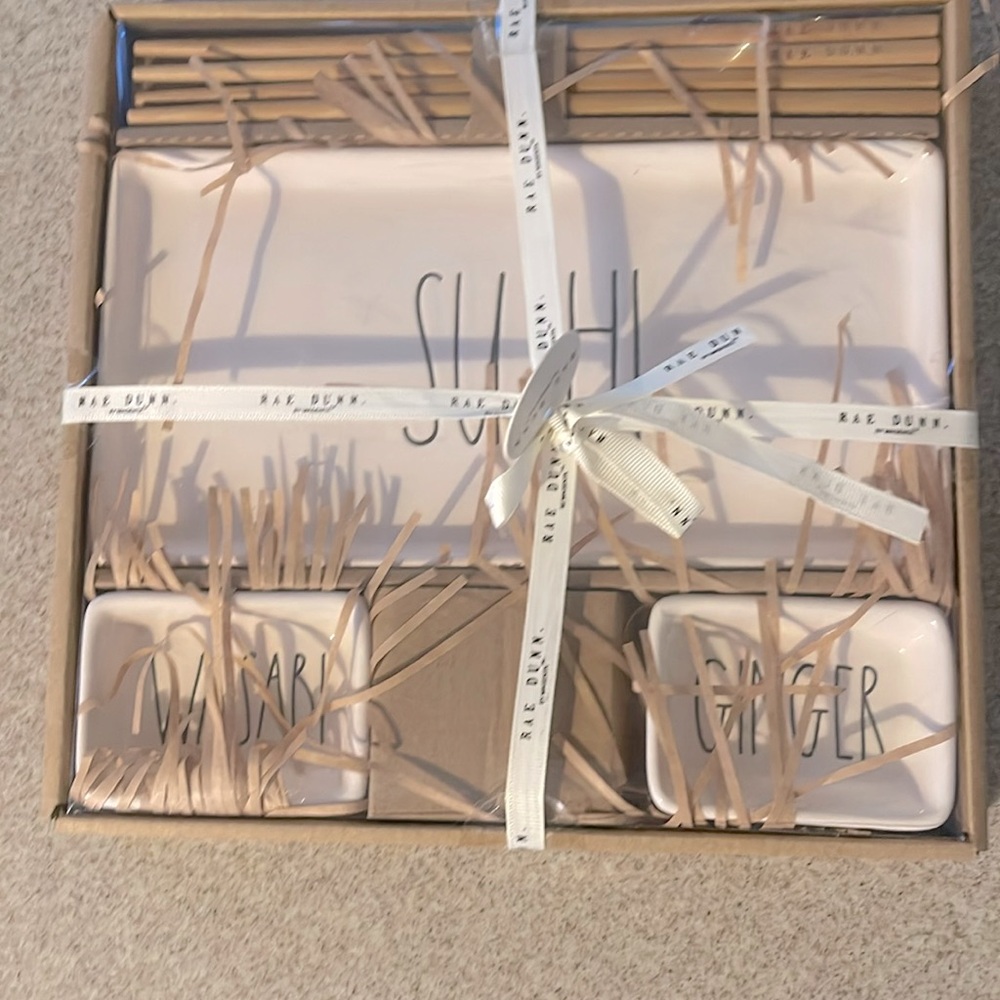 Rae Dunn sushi set